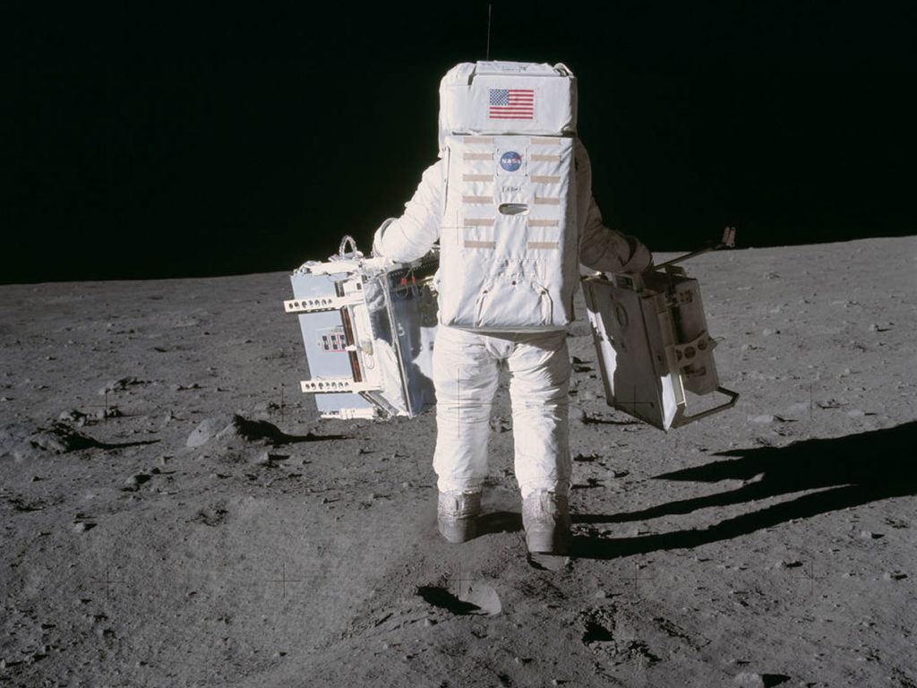 Муна бусти. Аполлон 11 на Луне. Миссия Аполлон 11.