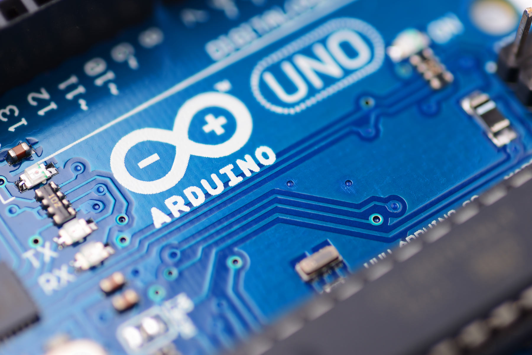 15 Arduino Uno Breadboard Projects For Beginners w/ Code - PDF